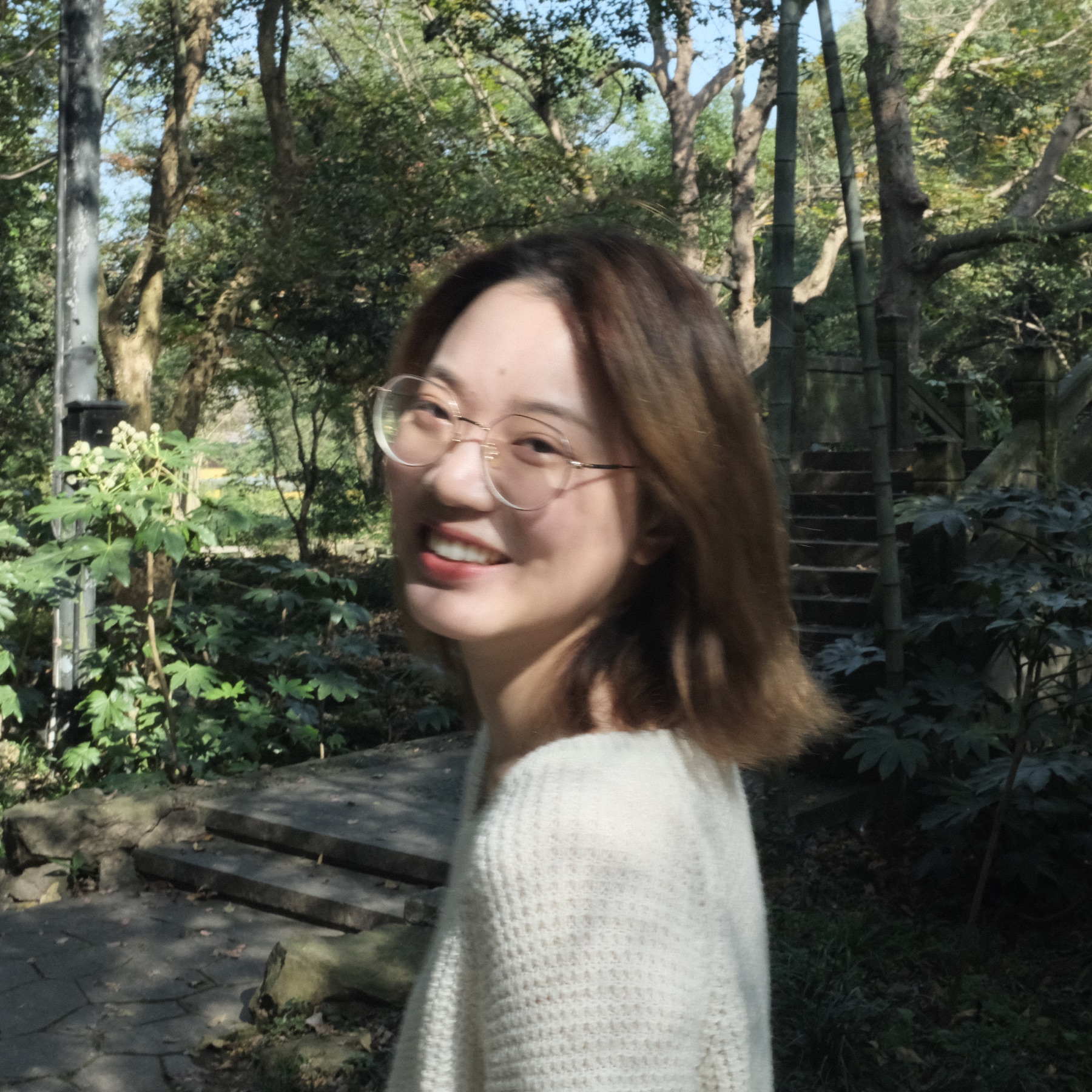 Portrait of Xinyue Cheng, Creator Partnerships Manager at Cevyla